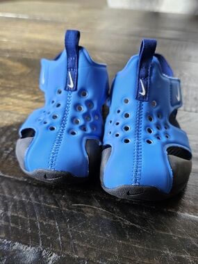 Nike Kids Royal Blue Swim SandalsNike, Sunray Protect 2 (TD), Black/Blue, 8c